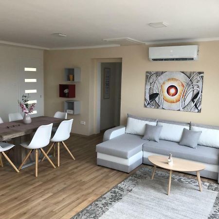 Villa Relax Komfortlak 加尔多尼 外观 照片