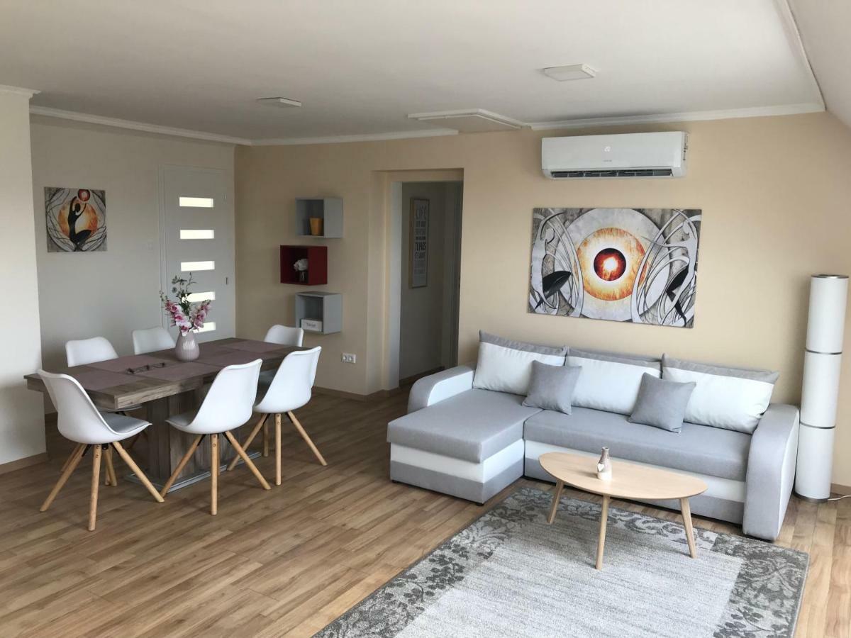 Villa Relax Komfortlak 加尔多尼 外观 照片